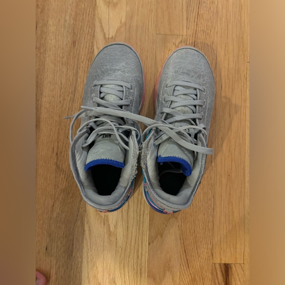 Lebron 20 Nxt Gen Size 7.5 Men - image 2